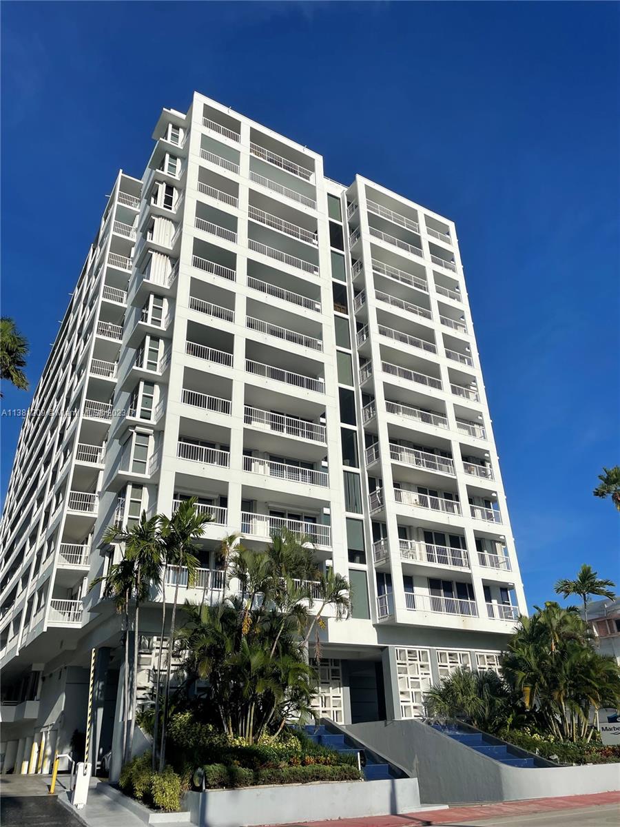 9341 Collins Ave #1202